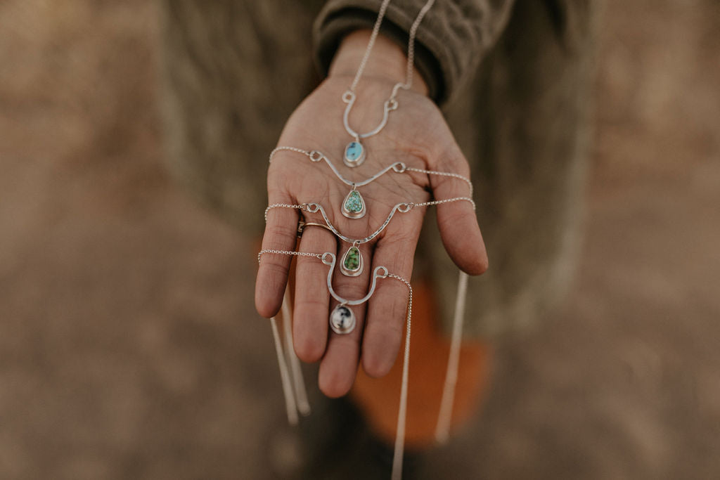 Hammered Drop Necklace (White Buffalo)
