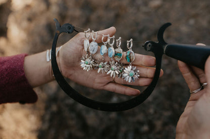 Daisy Lever-Back Earrings (Royston Ribbon)